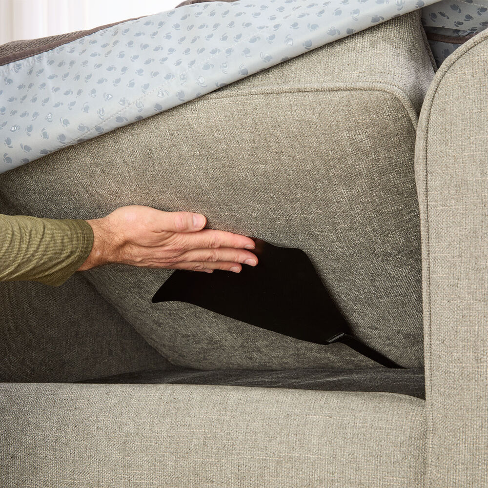 Mess Master Chair Cover Main Image