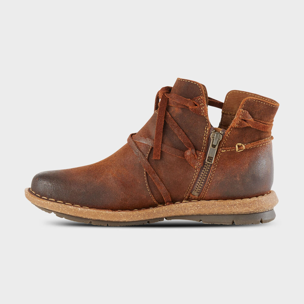 Women's Born Tarkiln Boots Main Image