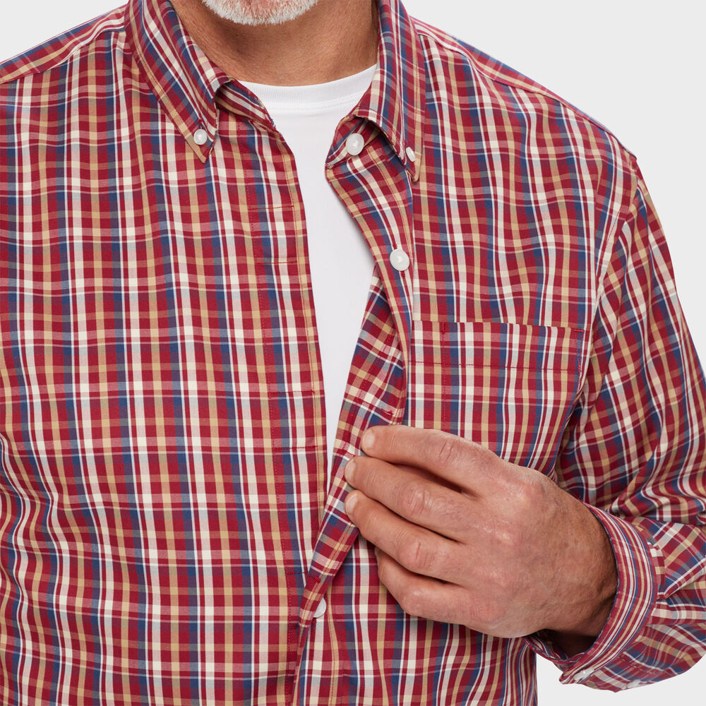 Men's Magnet Wrinklefighter Relaxed Fit Long Sleeve Shirt Main Image