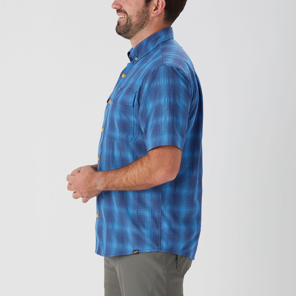 Men's Armachillo Relaxed Fit Short Sleeve Shirt Main Image