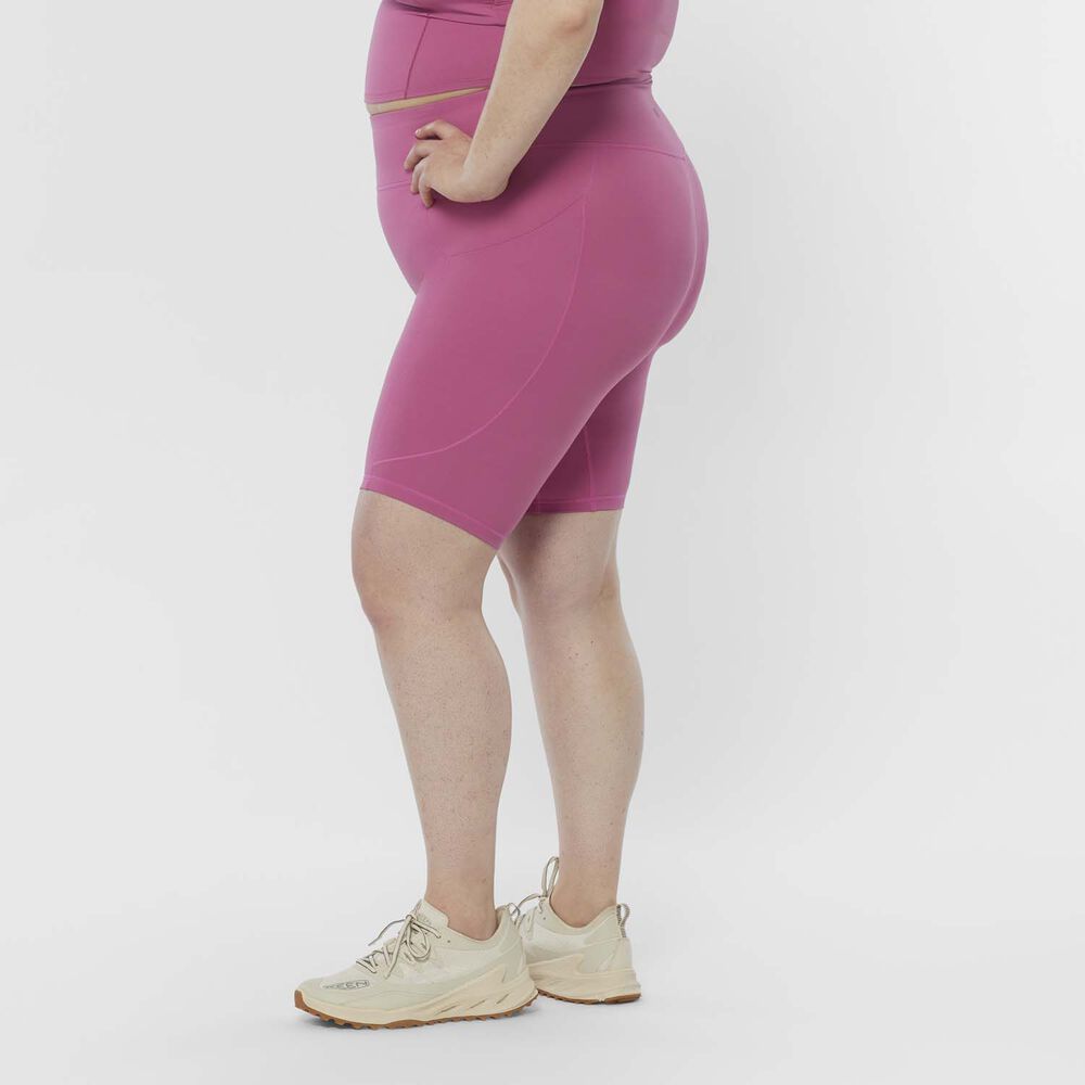 Women's Plus AKHG Trail Tech 9'' Shorts Main Image